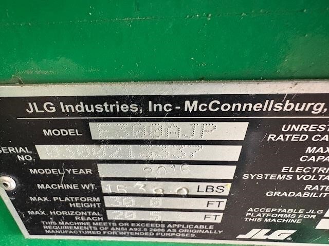 2016 JLG E300AJP-13