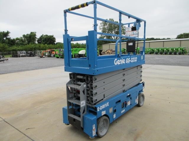 2023 Genie GS-3232-3