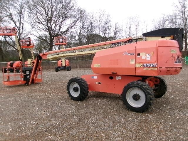 2017 JLG 660SJ-6