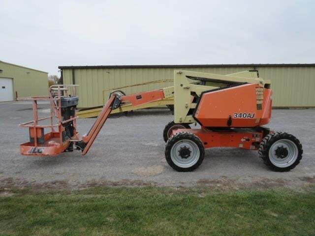 2018 JLG 340AJ