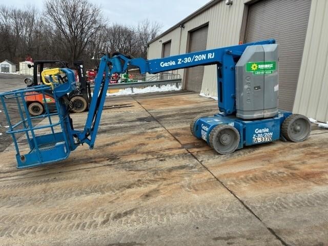 2017 Genie Z-30/20N RJ