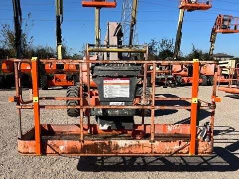 2017 JLG 600AJ-4