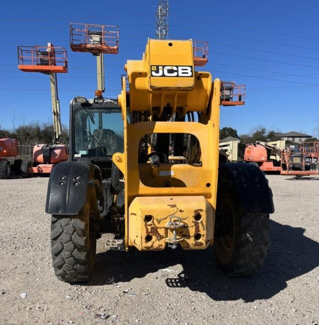 2017 JCB 507-42-7