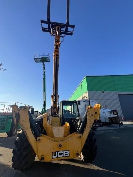2017 JCB 510-56-4