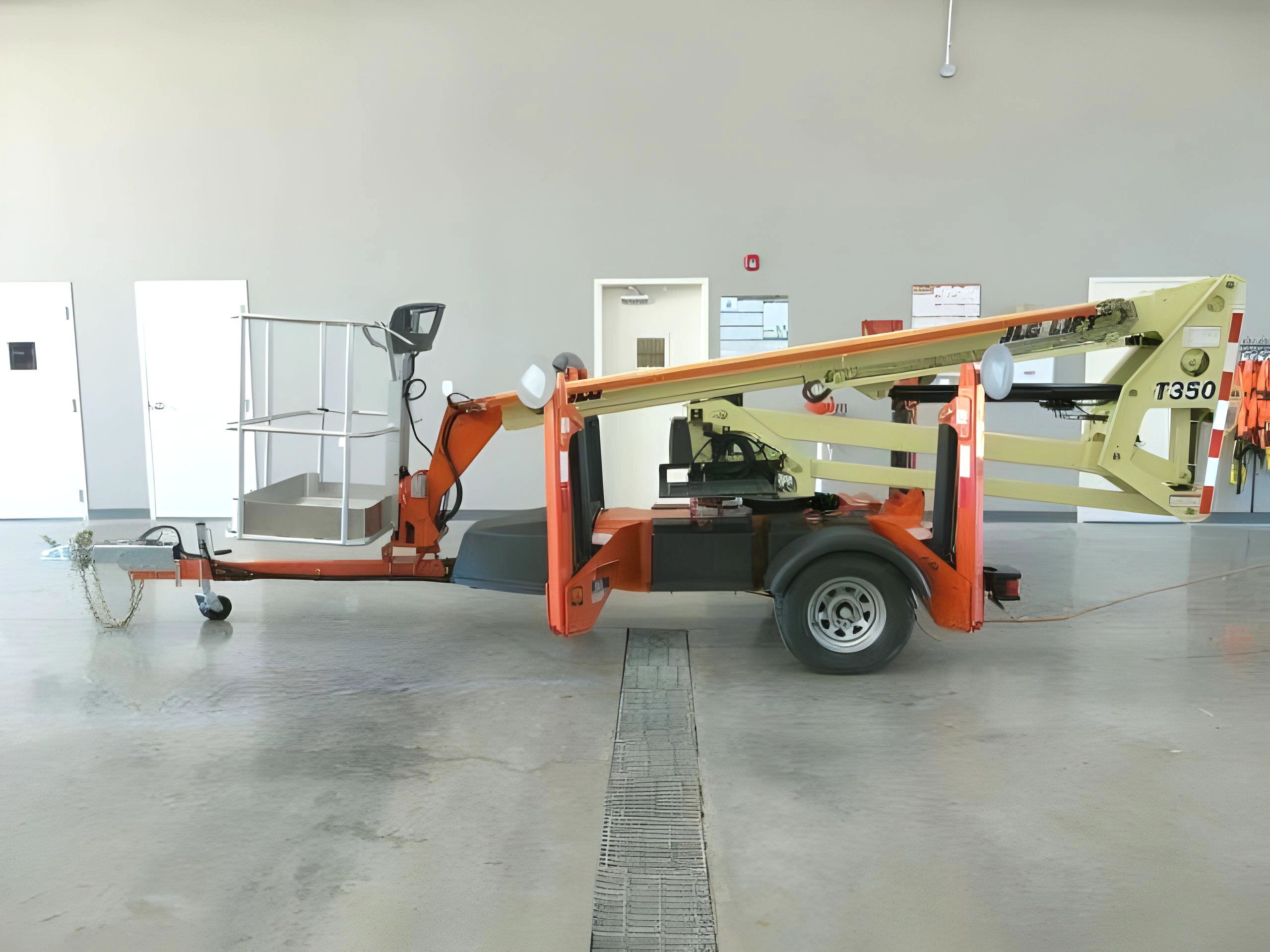 2024 JLG T350