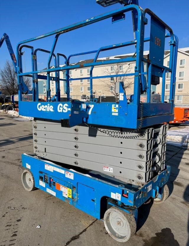 2015 Genie GS-4047-2