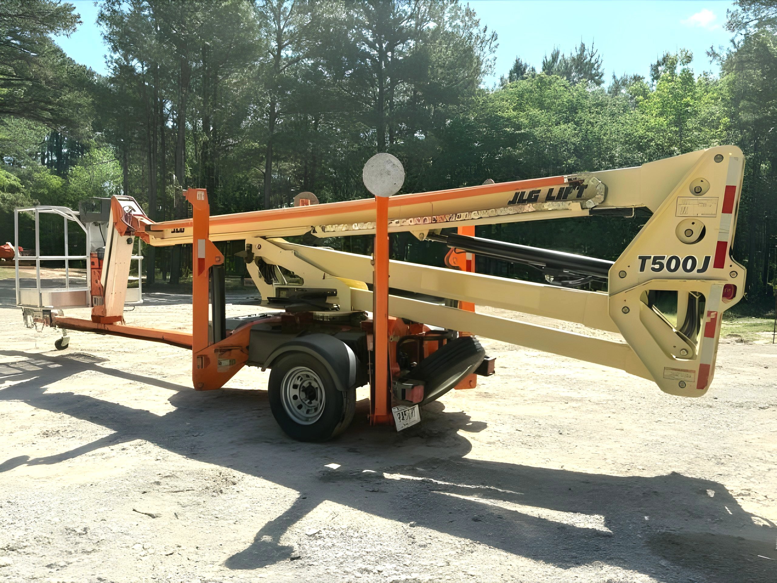 2018 JLG T500J