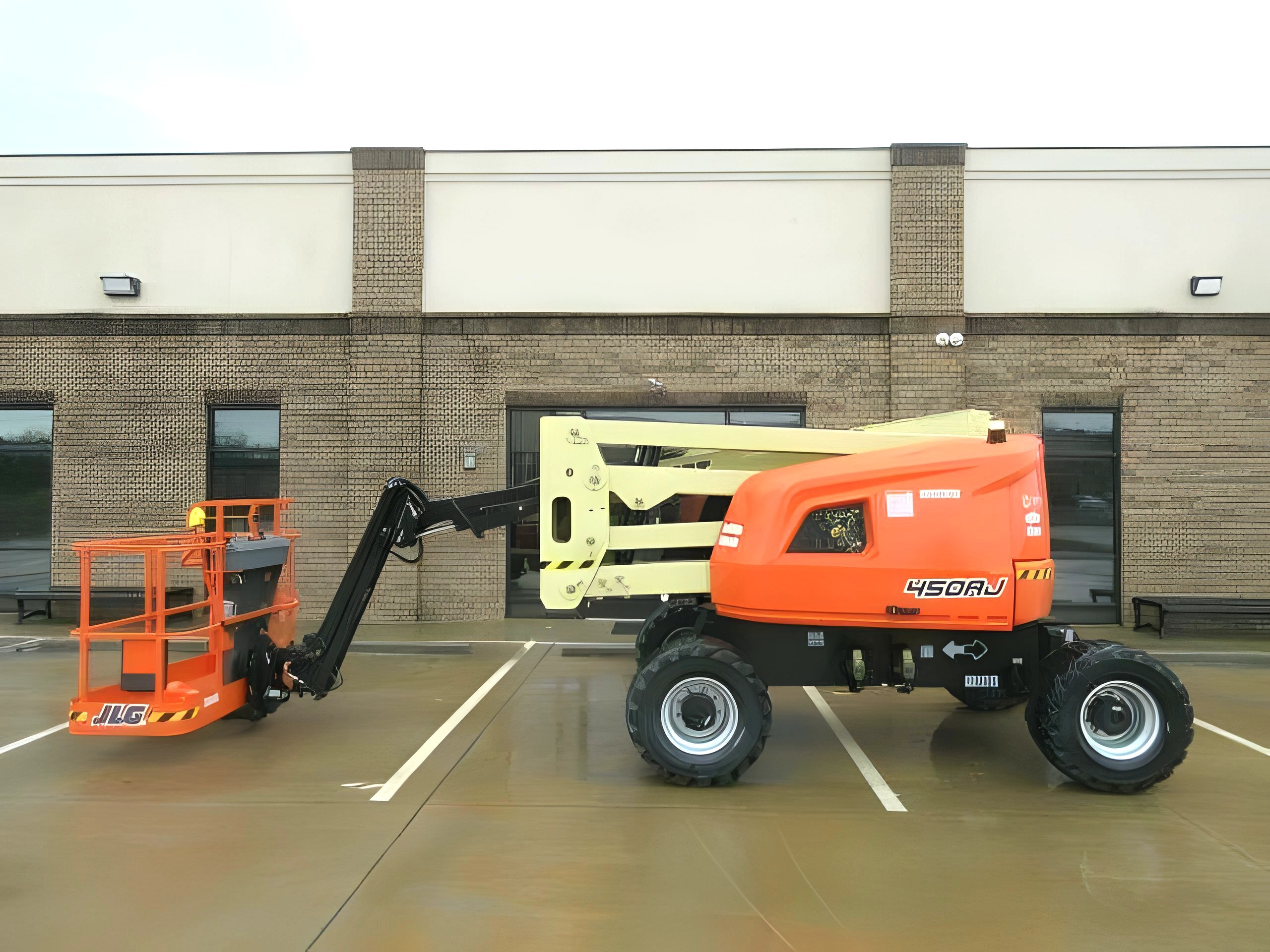 2025 JLG 450AJ