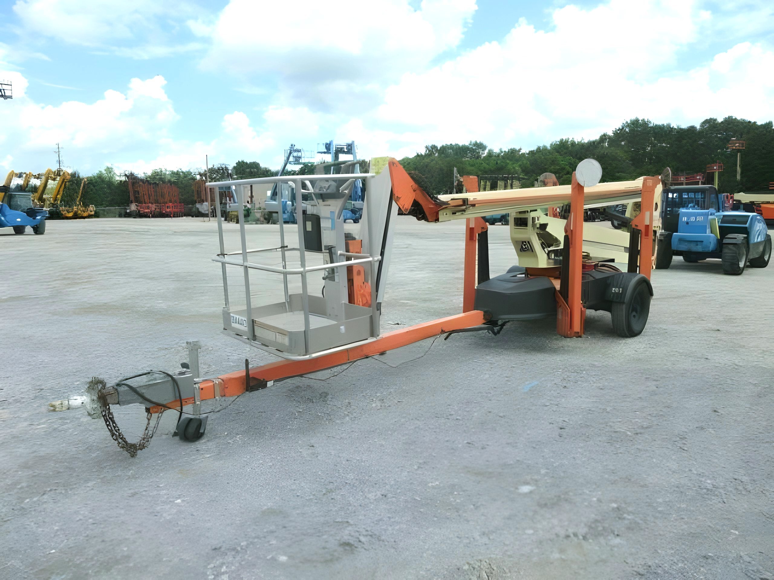 2018 JLG T500J