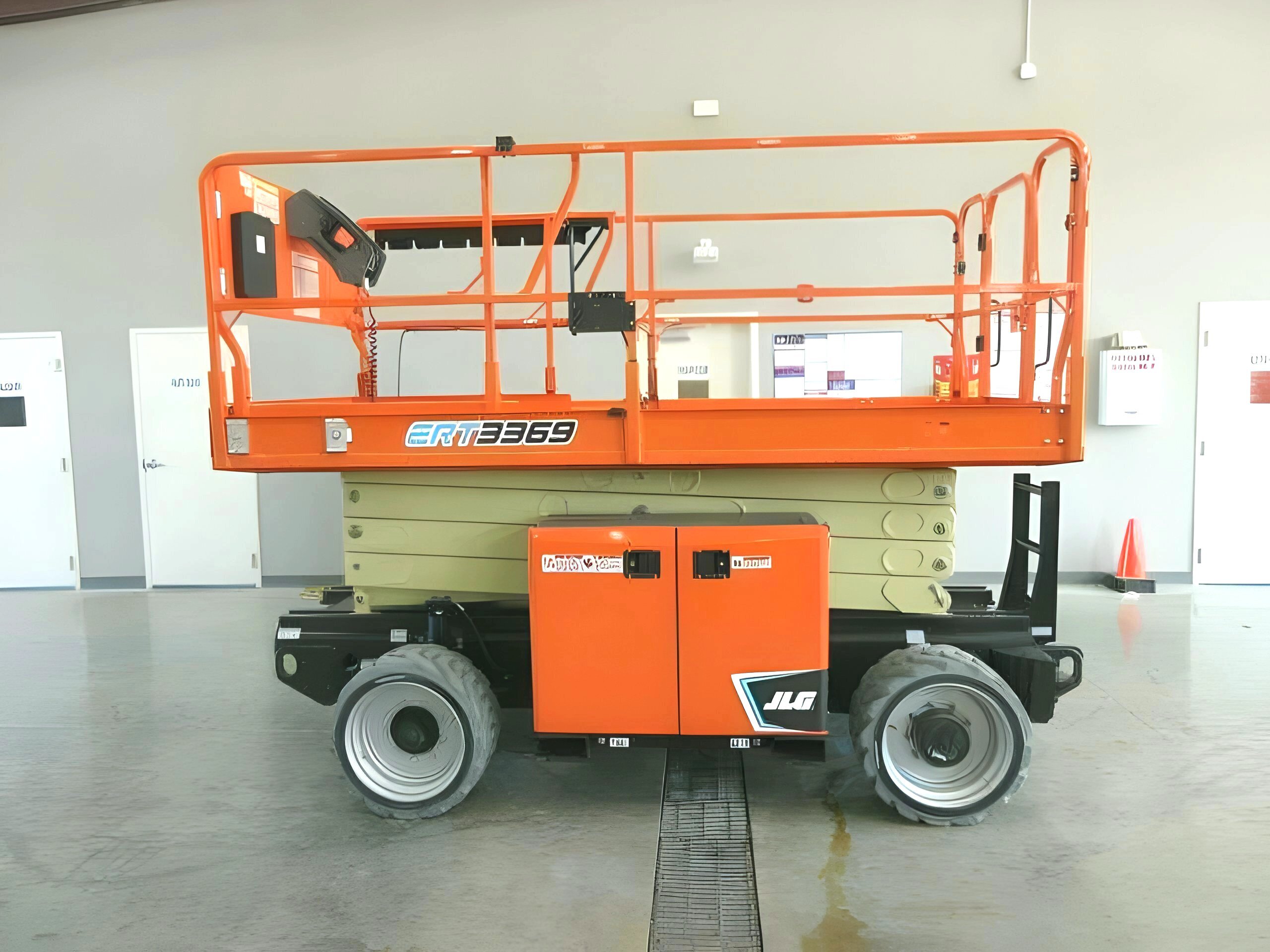 2025 JLG ERT3369