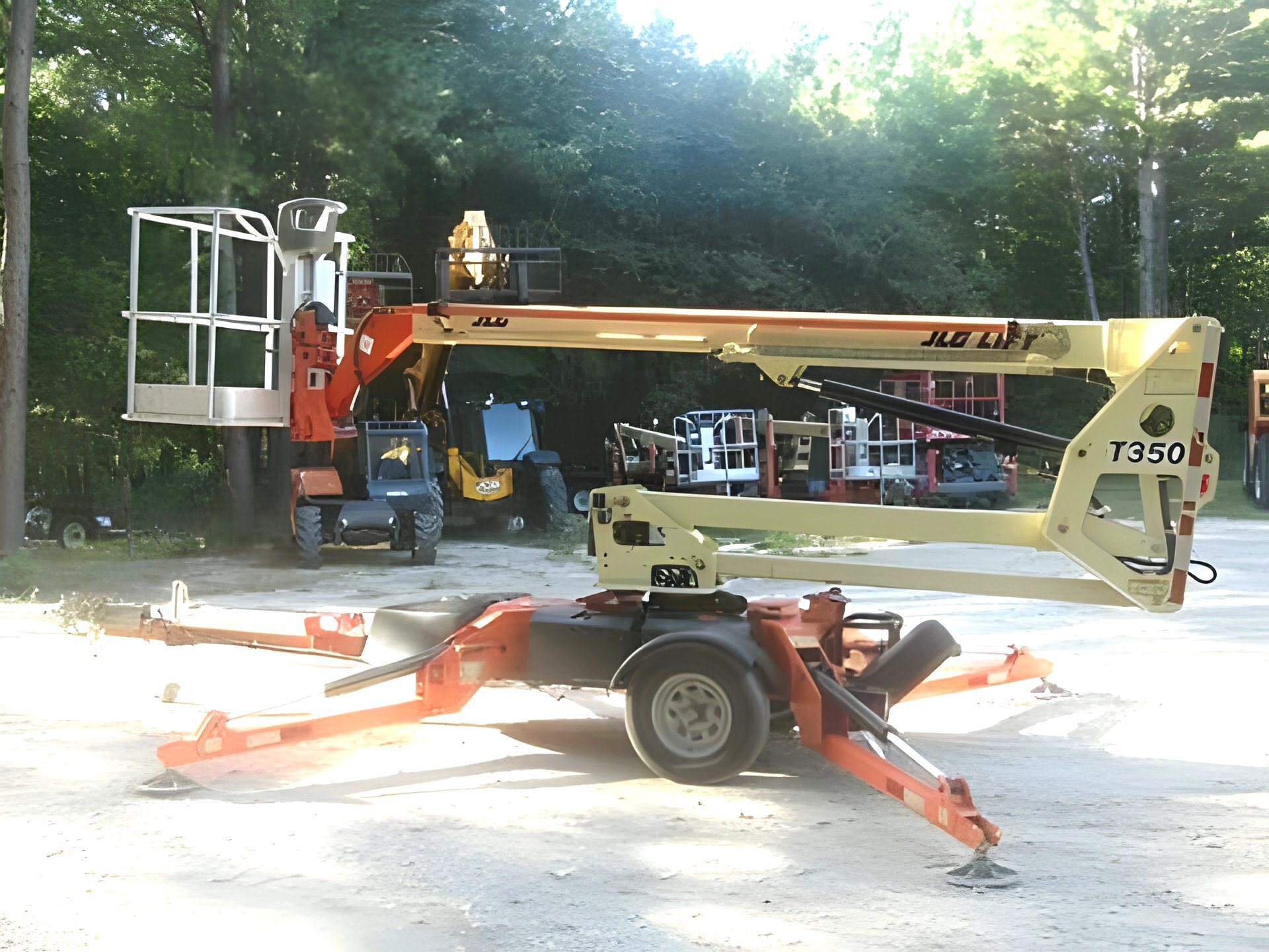 2018 JLG T350