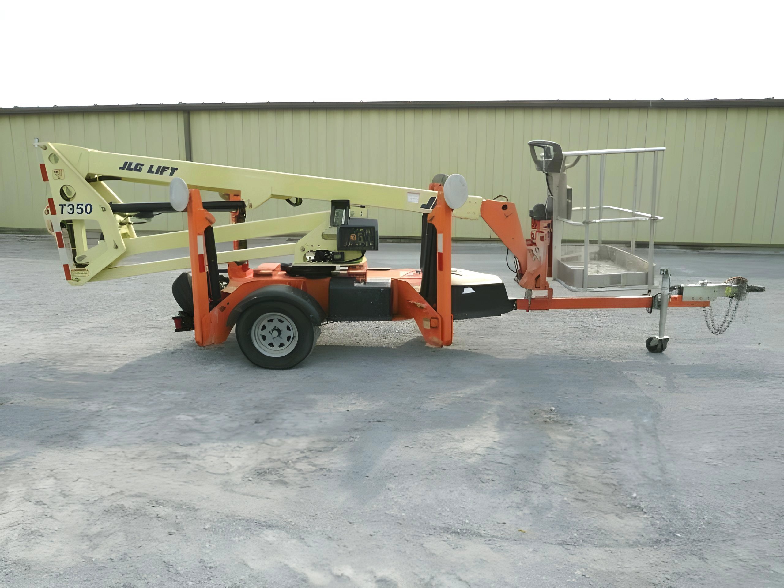 2018 JLG T350
