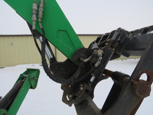 2016 Genie GTH-1056-17