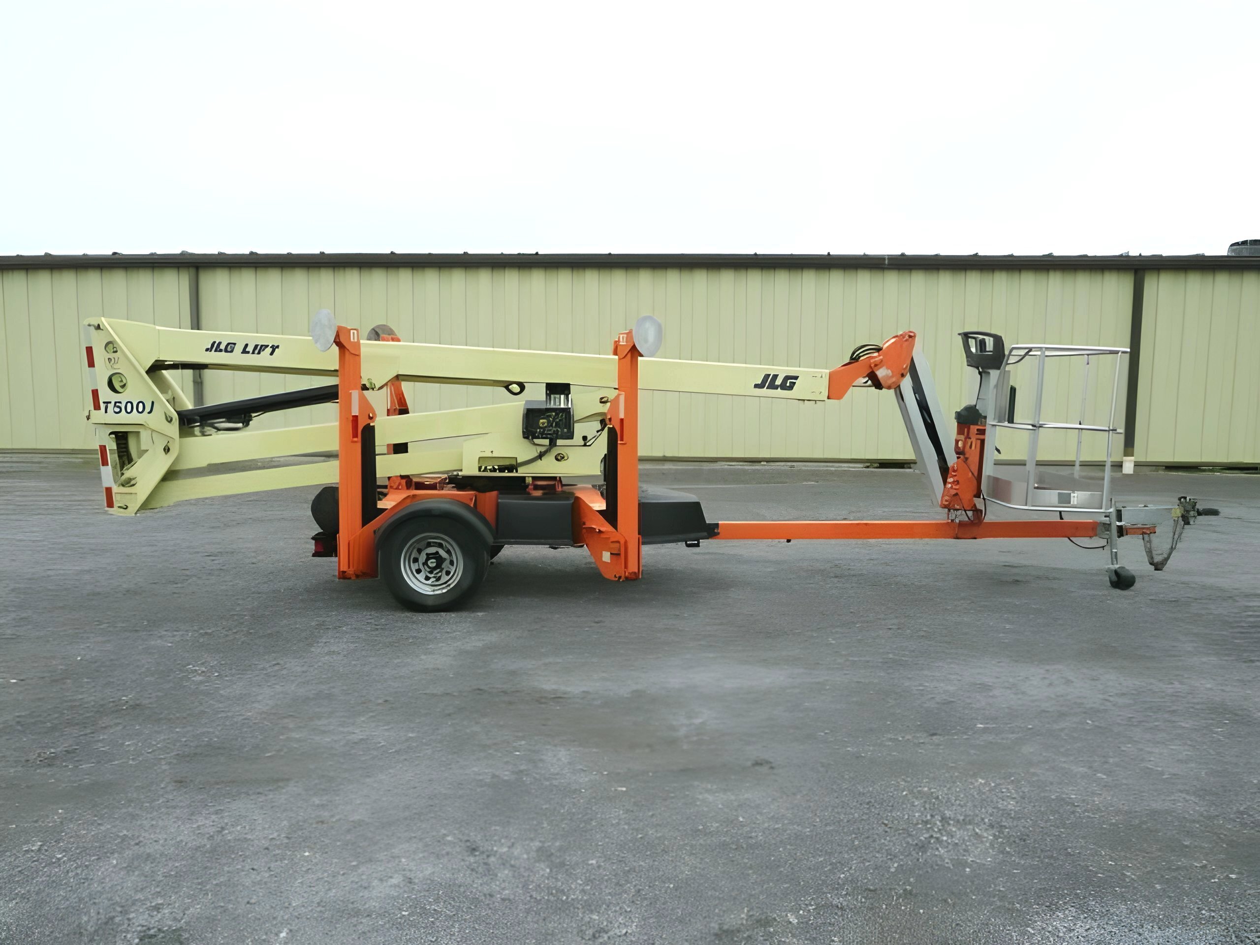 2018 JLG T500