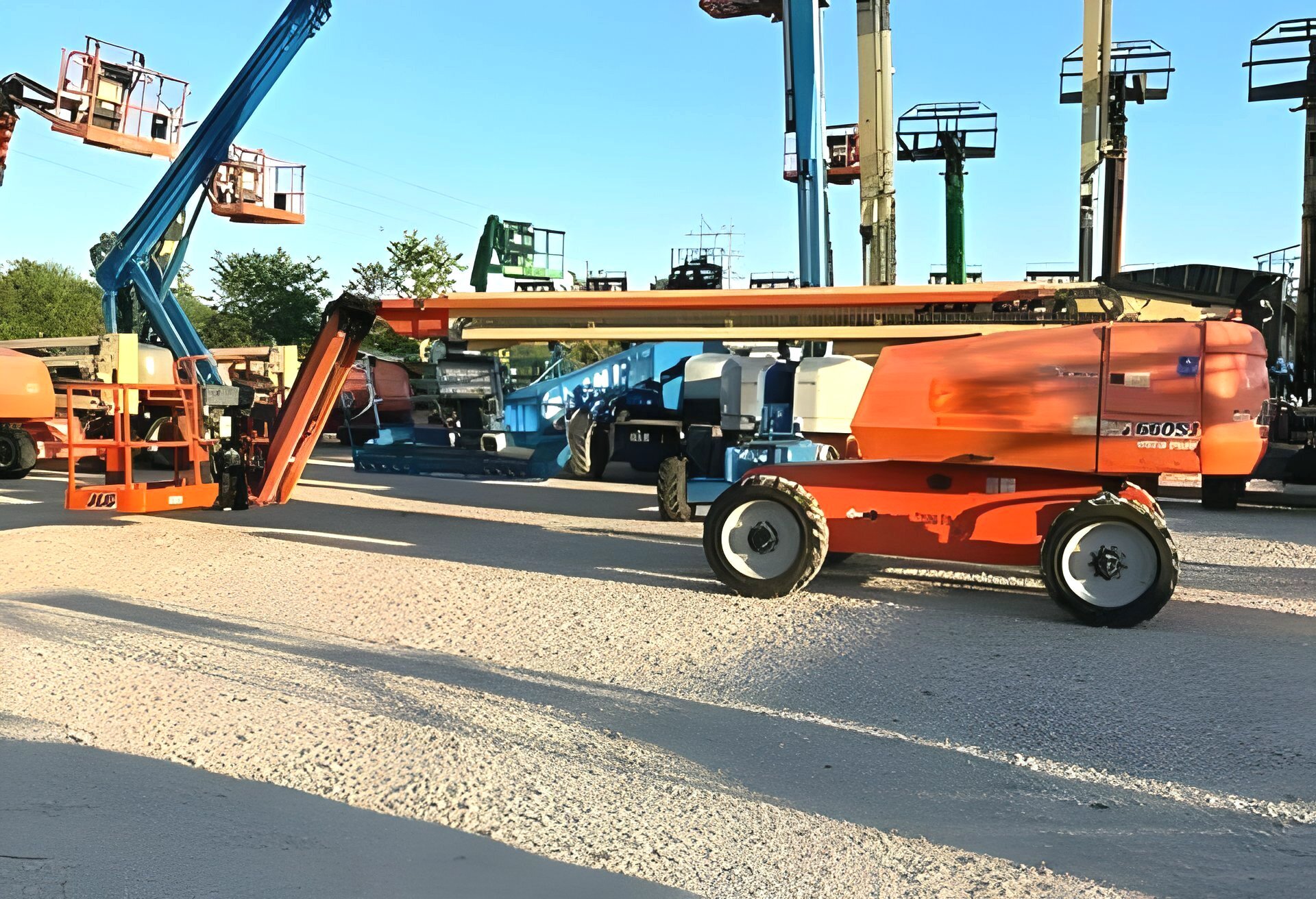 2017 JLG 660SJ