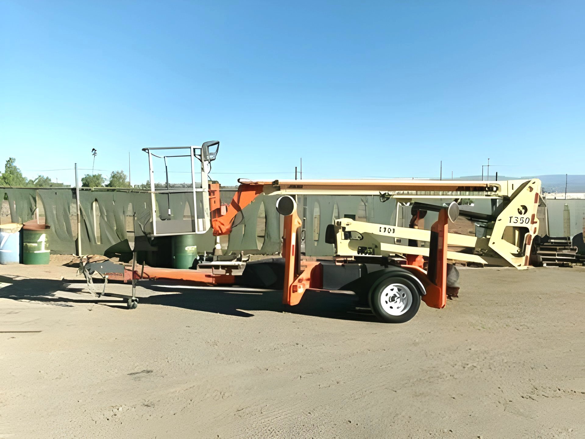 2018 JLG T350
