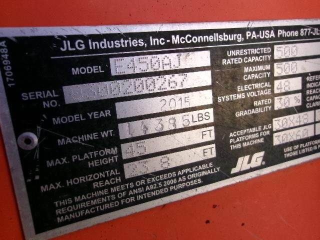 2015 JLG E450AJ-8