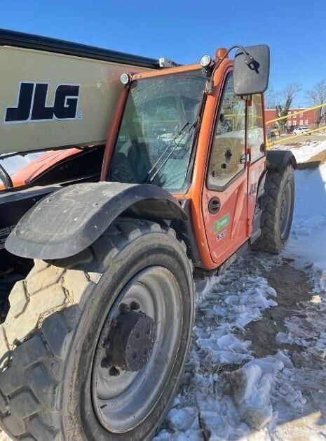 2017 JLG 1255