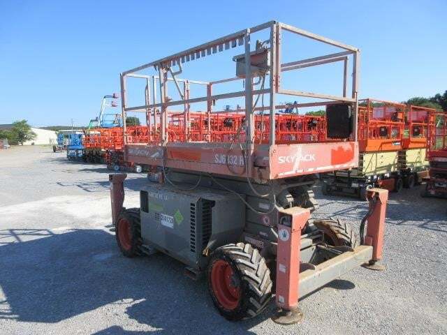 2018 Skyjack SJ-6826RT-4