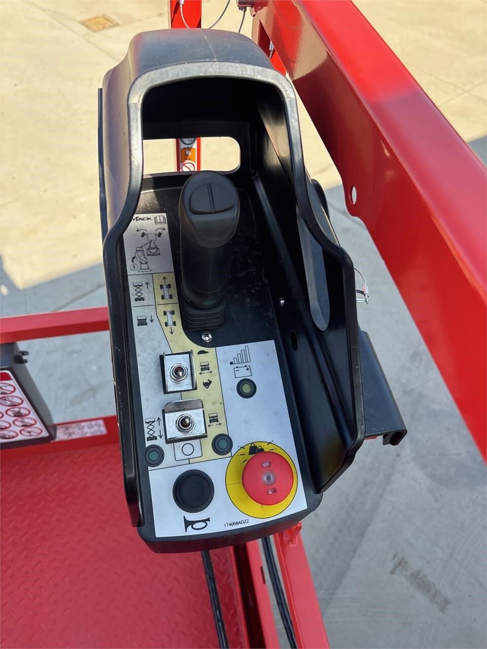 2024 Skyjack SJ-3220-4