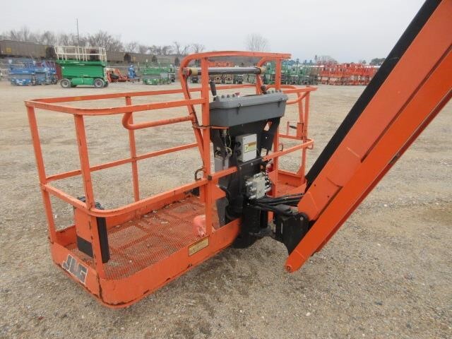 2016 JLG 600AJ-7