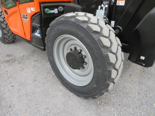 2025 JLG 1055-12