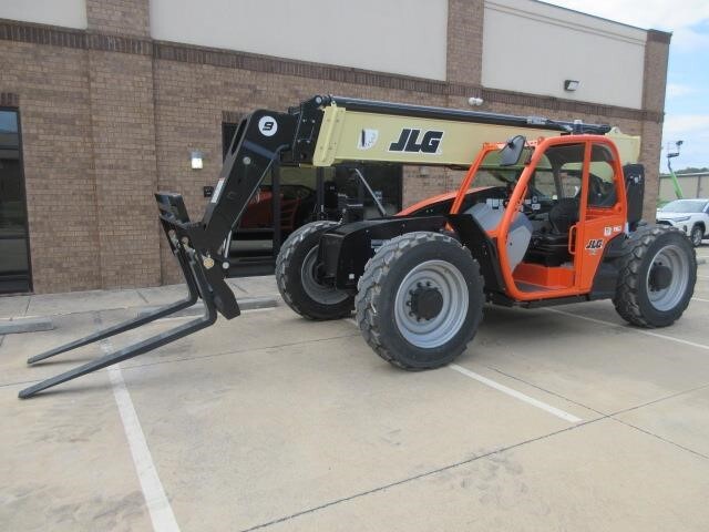 2025 JLG 943-2