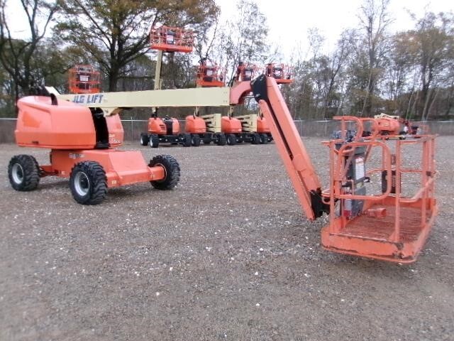 2017 JLG 460SJ-2
