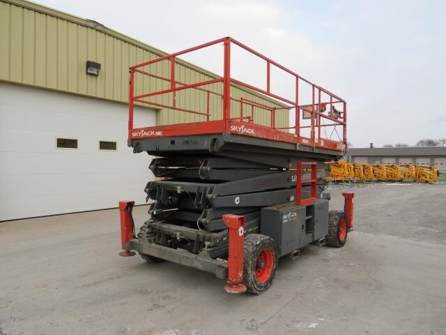 2013 Skyjack SJ9250 RT-8