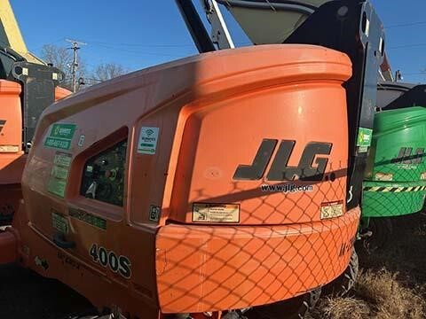 2017 JLG 400S-4