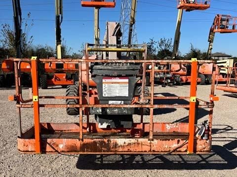 2017 JLG 600AJ-4