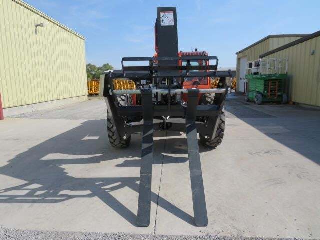 2025 SkyTrak 10054-7