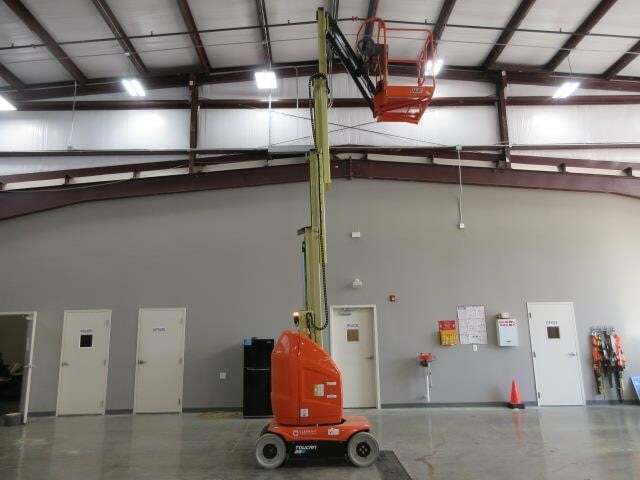 2025 JLG Toucan 26E-17