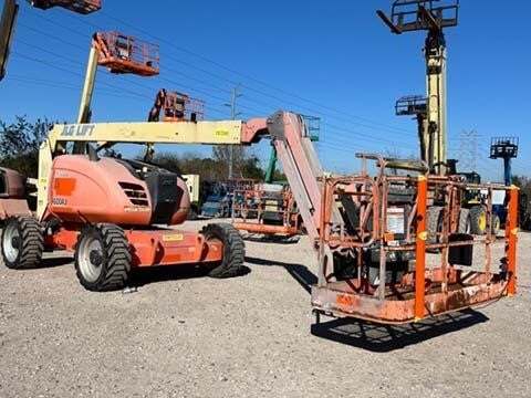 2017 JLG 600AJ-5