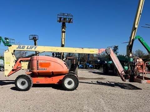2017 JLG 600AJ-6