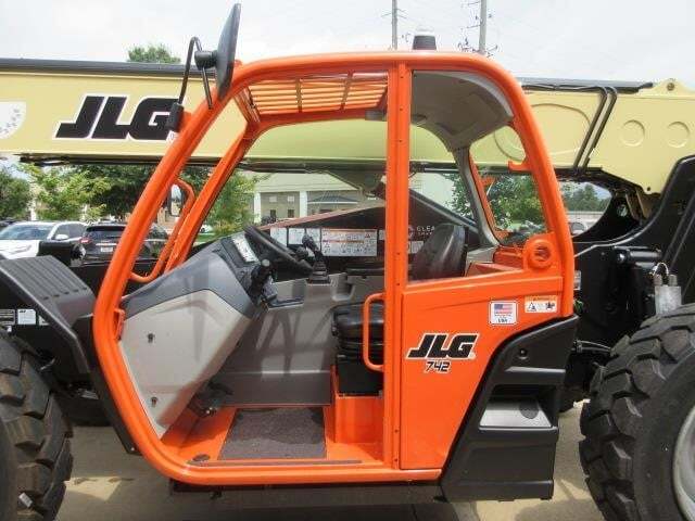 2025 JLG 742-20