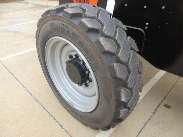 2025 SkyTrak 8042-11