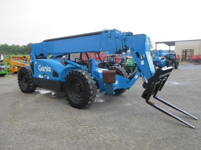 2023 Genie GTH-1056-2