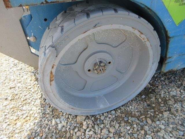 2017 Genie GS-2632-5