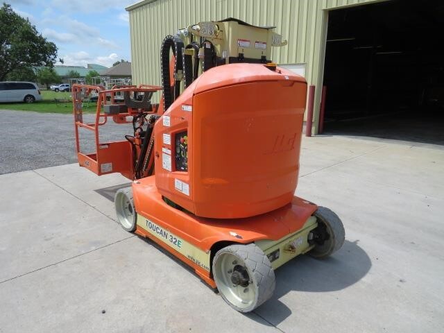 2017 JLG Toucan 32E-2