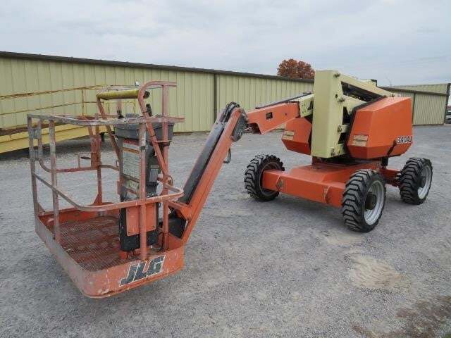 2018 JLG 340AJ-2