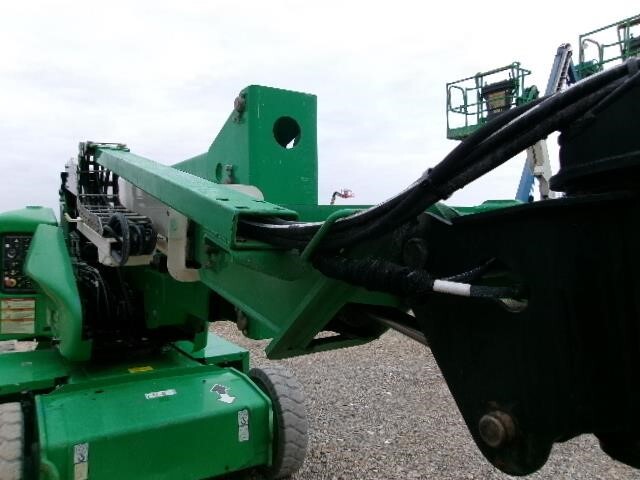 2015 JLG E400AJPN-8