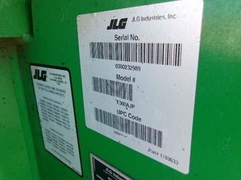 2017 JLG E300AJP-23