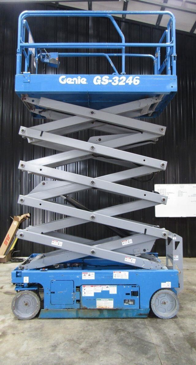 2019 Genie GS-3246-10