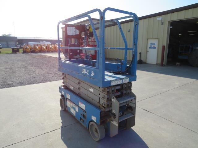 2018 Genie GS-1930-8