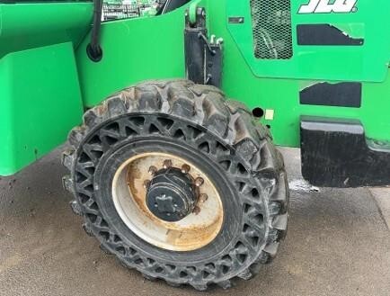 2015 SkyTrak 8042-12