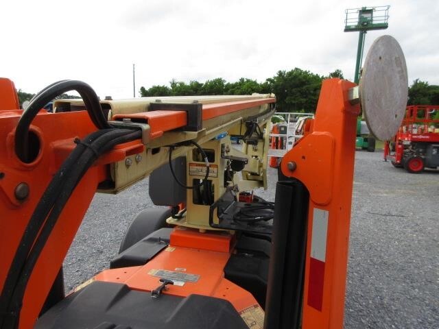 2018 JLG T350-9
