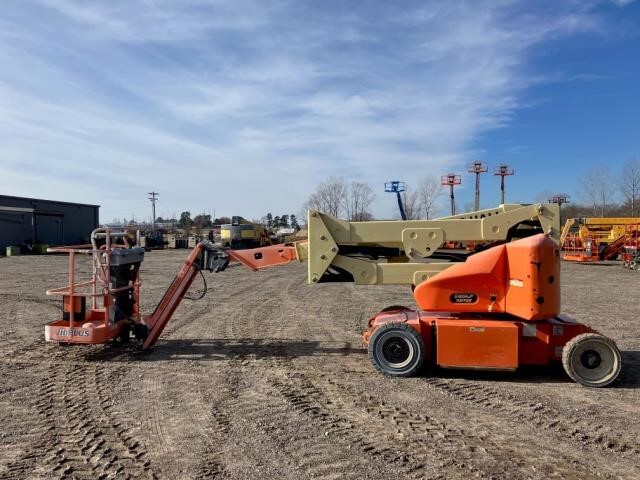 2018 JLG E400AJPN-2