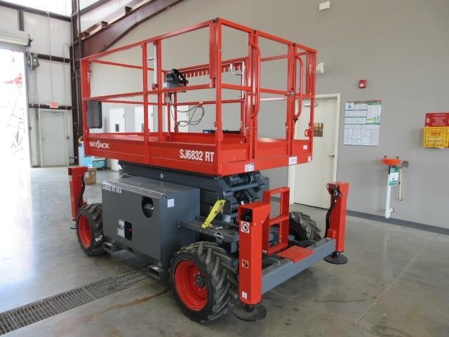 2026 Skyjack SJ-6832RT-3