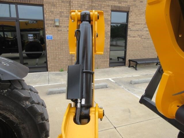 2025 JCB 512-56-26